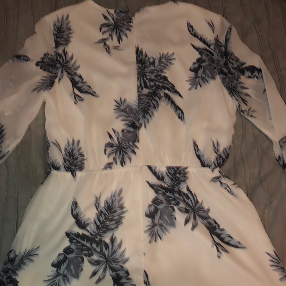 ROMPER - Picture 4 of 7